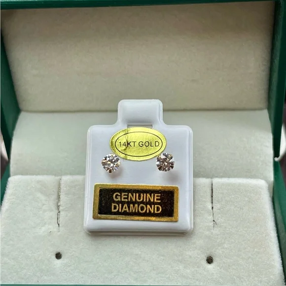 1/2ct 14K Solid YELLOW Gold Diamond studs earrings. Yellow Gold - Picture 6 of 16